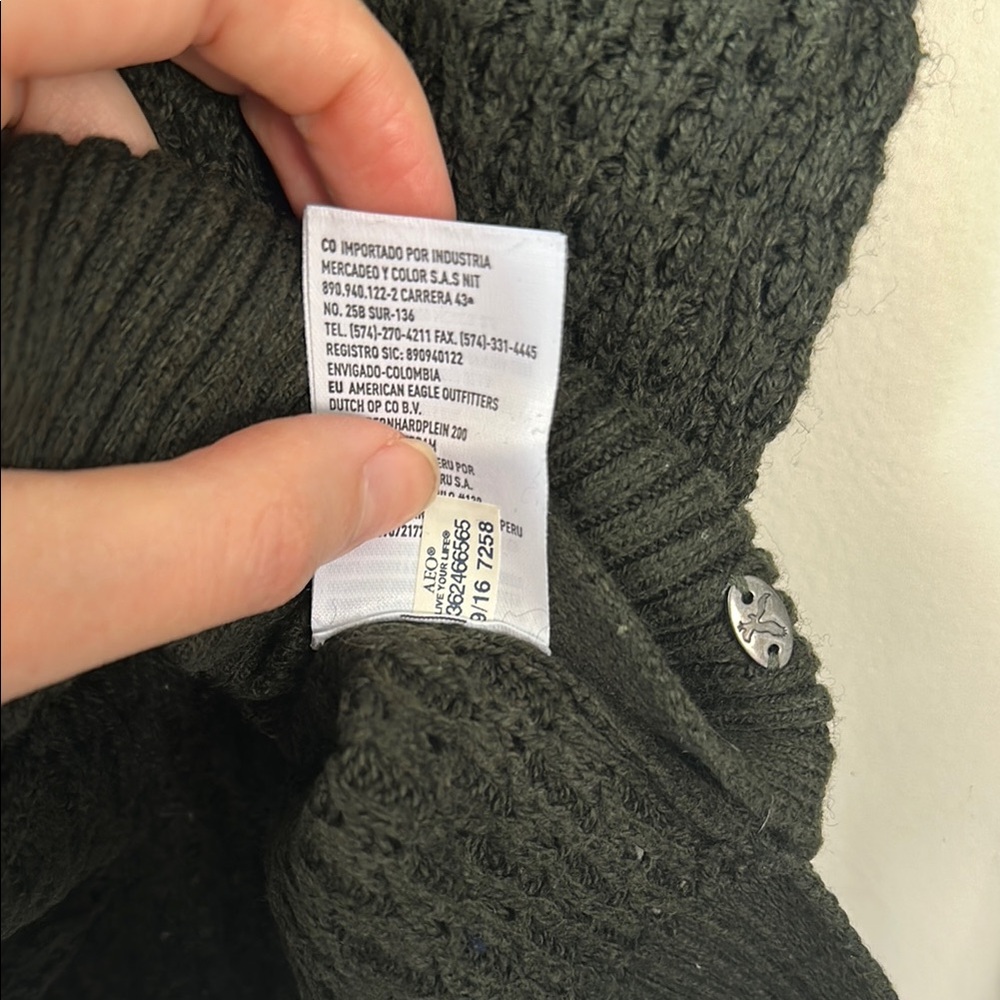 American Eagle Dark Green Cotton Blend Sweater - Picture 4 of 10